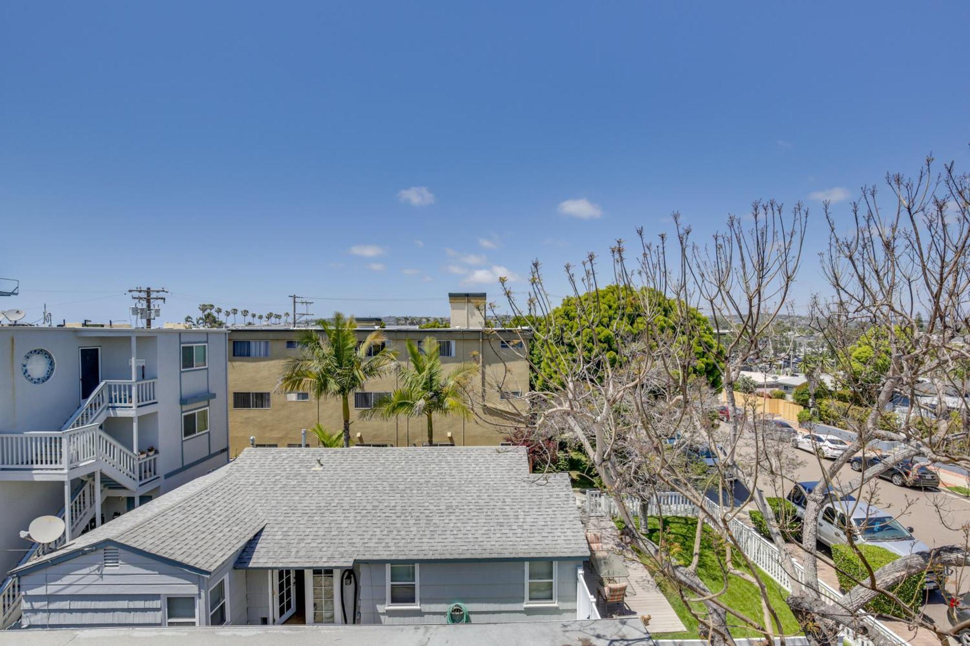 Sunny Socal Hideaway Less Than 2 Miles To Pacific Beach! Casa de férias San Diego